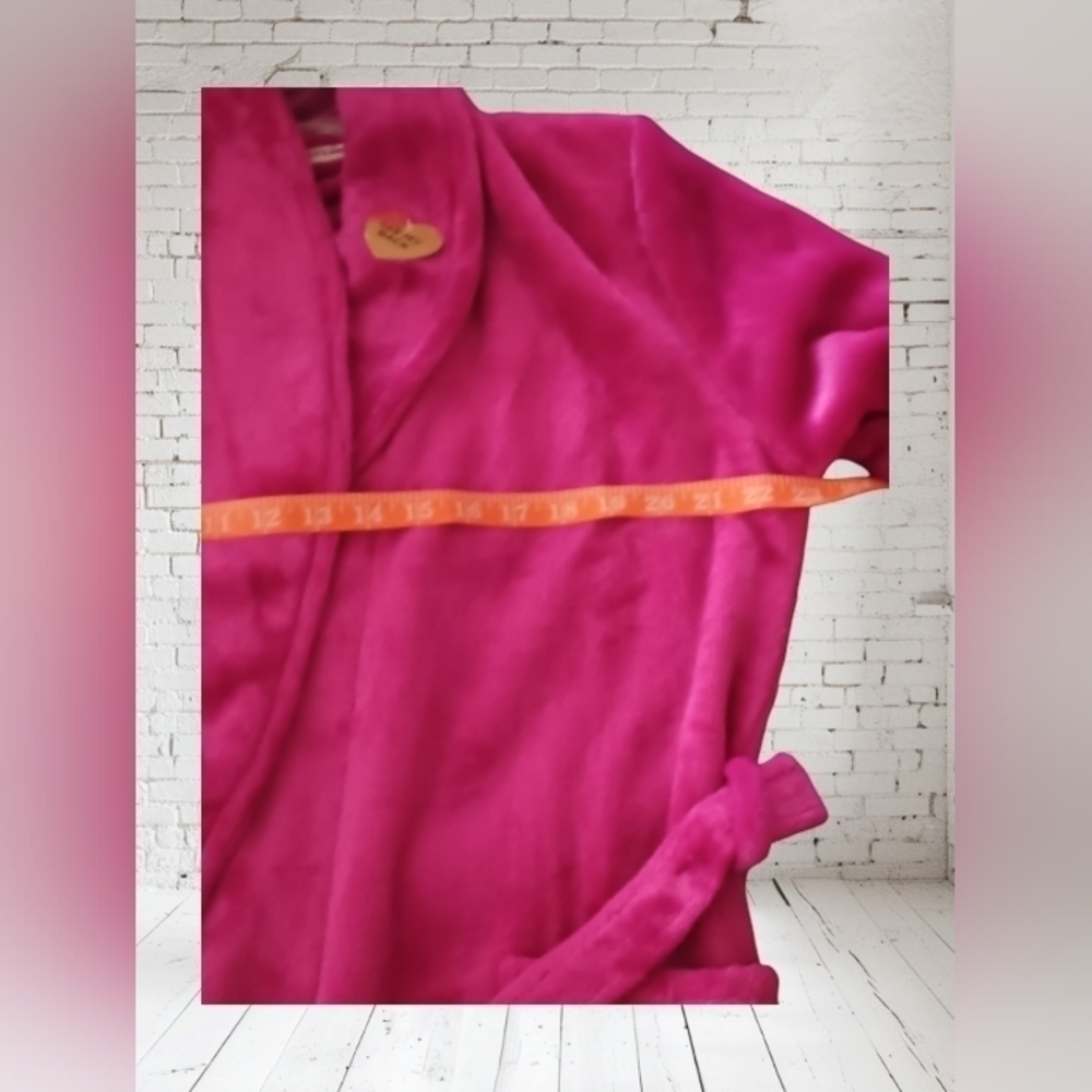 Juicy Couture Pink Plush Robe L/XL NWT - Picture 6 of 12